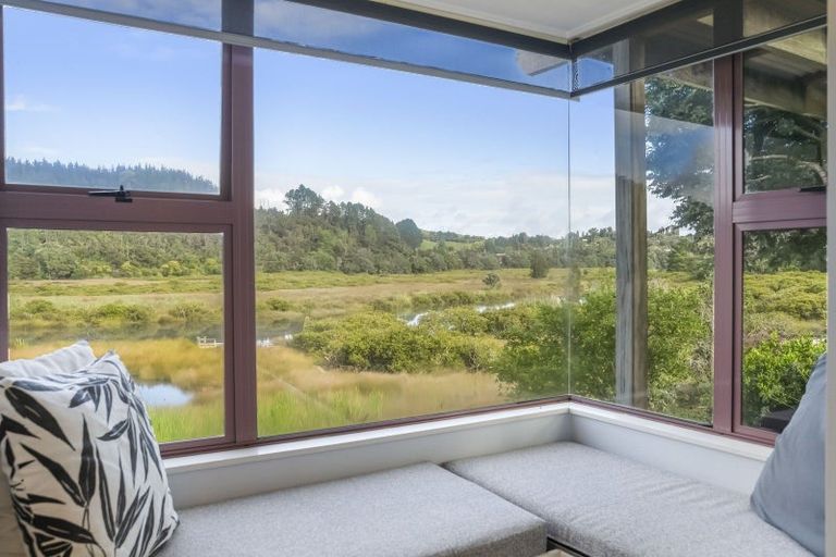 Photo of property in 106 Whitby Place, Whangamata, 3620