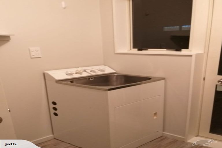 Photo of property in 2/160 Halswell Road, Hillmorton, Christchurch, 8025