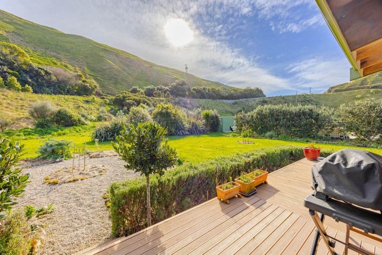 Photo of property in 73 Mangakuri Road, Kairakau, Havelock North, 4295