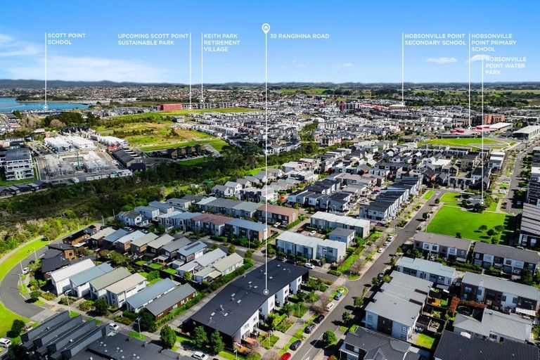 Photo of property in 39 Rangihina Road, Hobsonville, Auckland, 0616