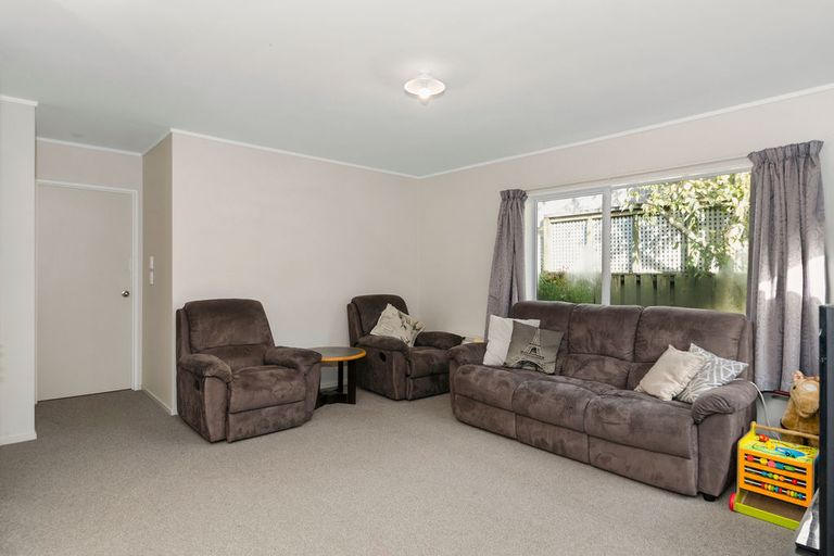 Photo of property in 19a Collie Road, Pukekohe, 2120