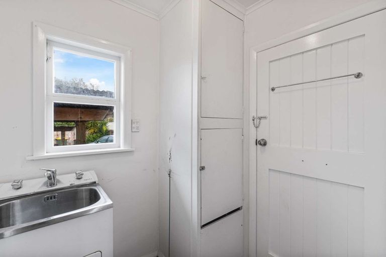 Photo of property in 8 Rollerson Street, Papakura, 2110