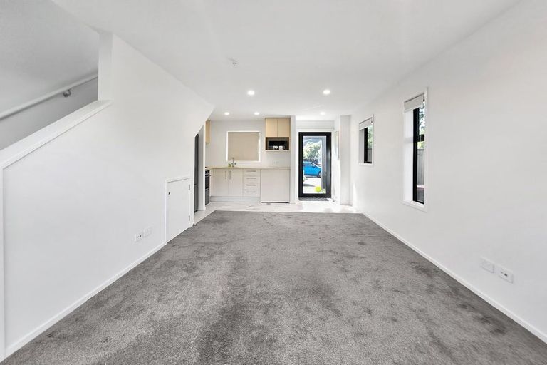 Photo of property in 4/17 Pearce Crescent, Taita, Lower Hutt, 5011