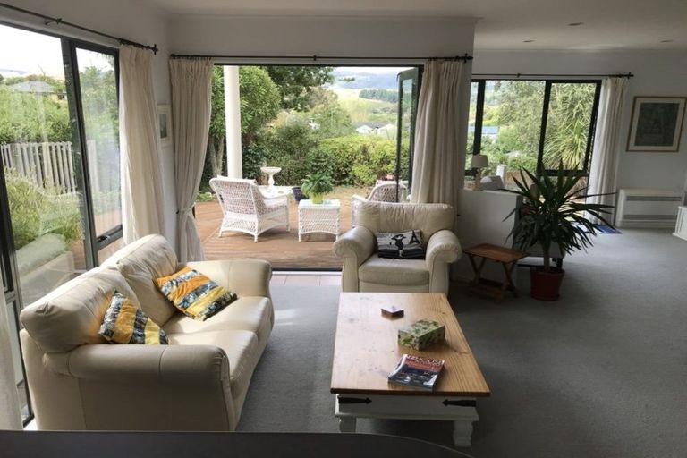 Photo of property in 14 Petrel Lane, Whitby, Porirua, 5024