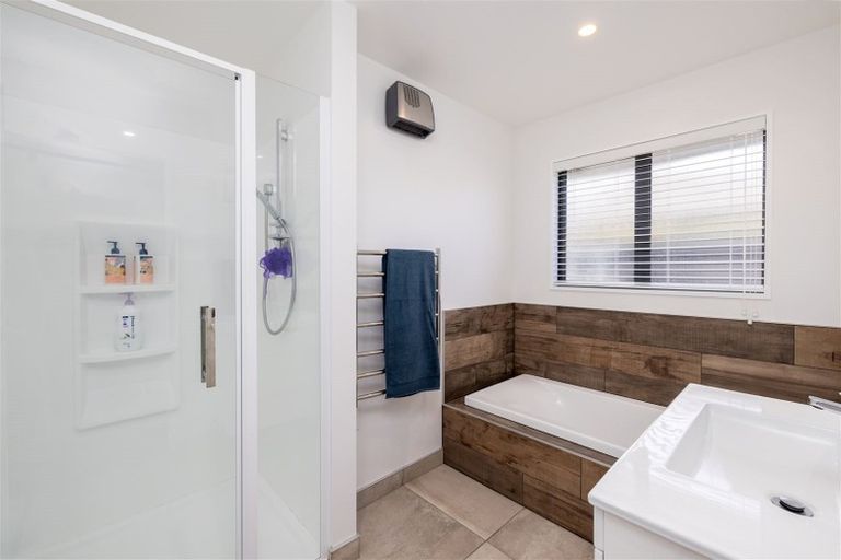 Photo of property in 20 Dunlops Crescent, Marshland, Christchurch, 8083