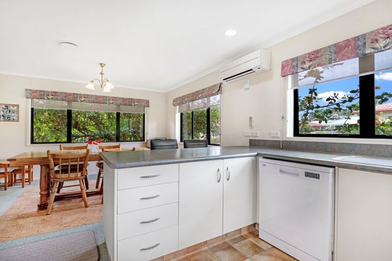 Photo of property in 50 Highfields Drive, Katikati, 3129