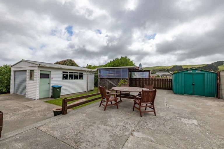 Photo of property in 19 Justine Street, Cannons Creek, Porirua, 5024