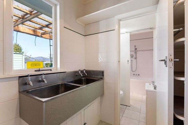 Photo of property in 27 Valley Road, Mangapapa, Gisborne, 4010