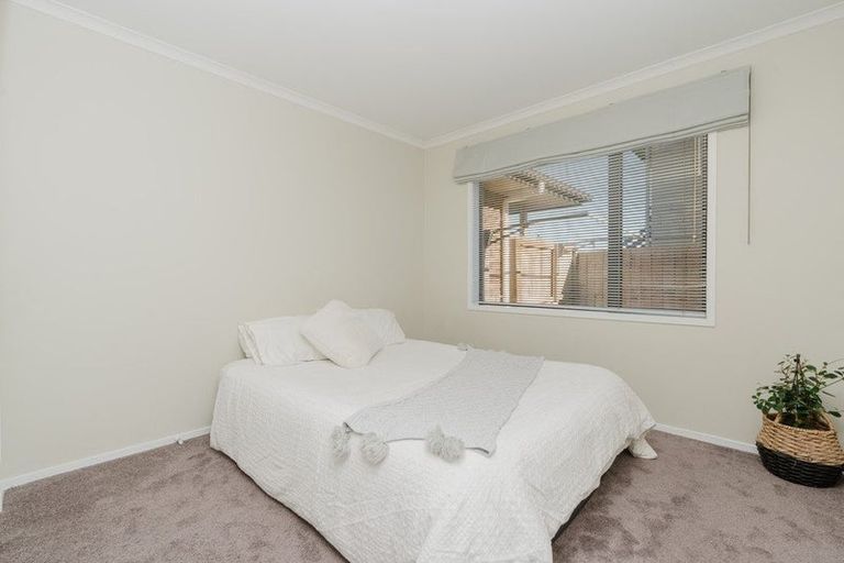 Photo of property in 2/240 Old Farm Road, Hillcrest, Hamilton, 3216