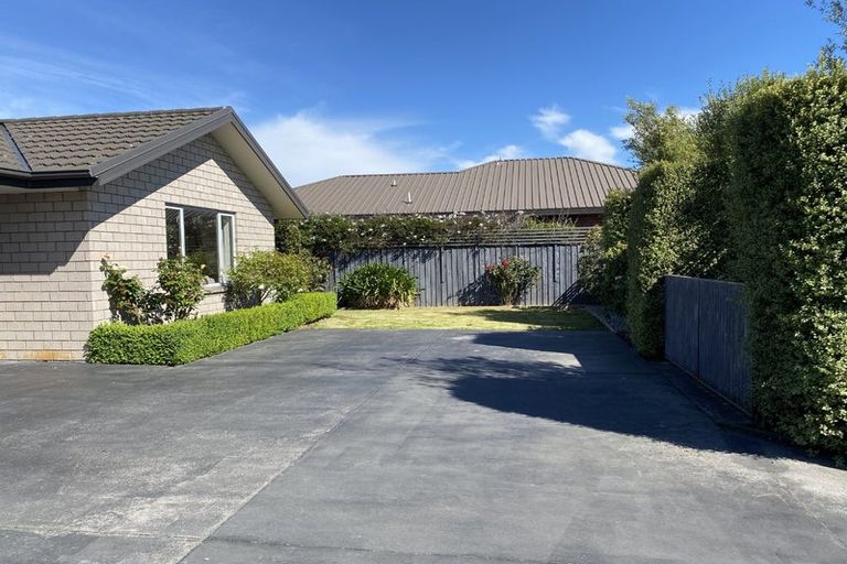 Photo of property in 10a Grassmere Street, Papanui, Christchurch, 8052