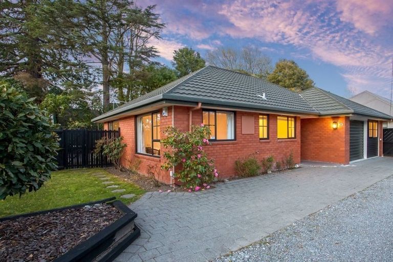 Photo of property in 26b Bryndwr Road, Fendalton, Christchurch, 8052