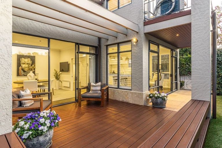 Photo of property in 1b Malvina Place, Bucklands Beach, Auckland, 2014