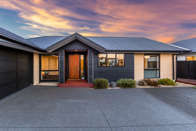 Photo of property in 89 Metehau Street, Marshland, Christchurch, 8083