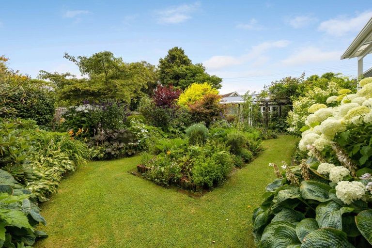 Photo of property in 82 Brecon Road, Stratford, 4332