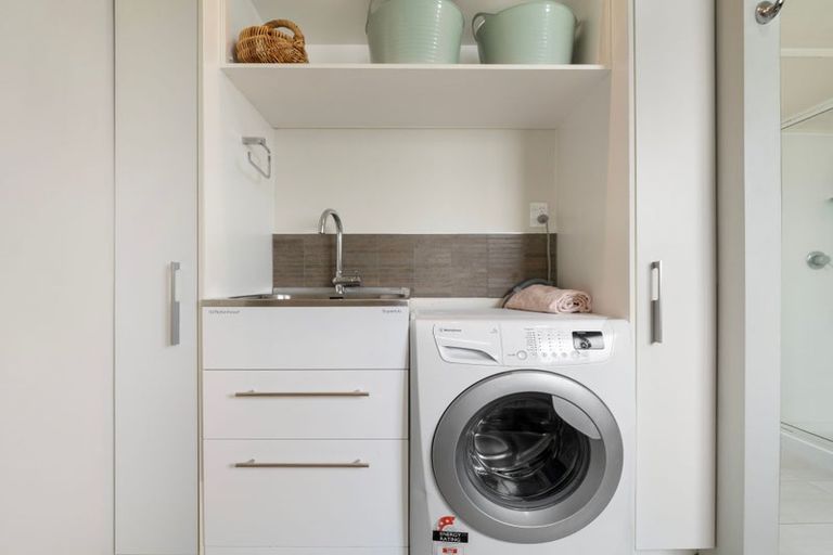 Photo of property in 5 Darroch Street, Fairy Springs, Rotorua, 3015