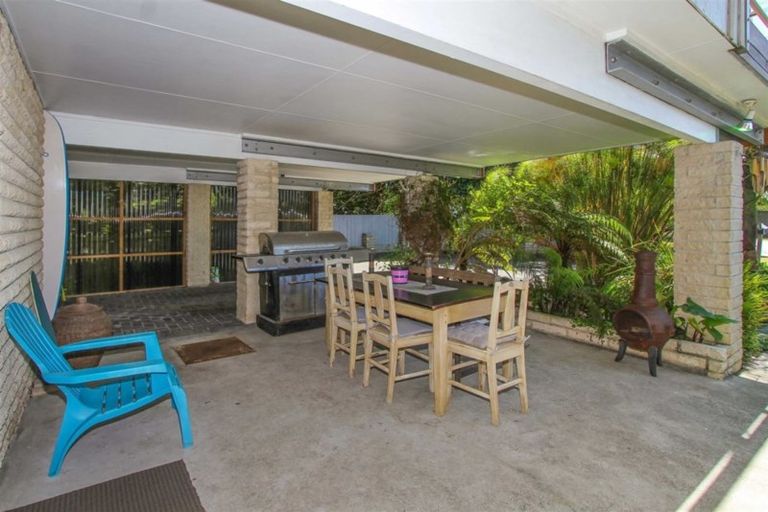 Photo of property in 155 Vipond Road, Stanmore Bay, Whangaparaoa, 0932