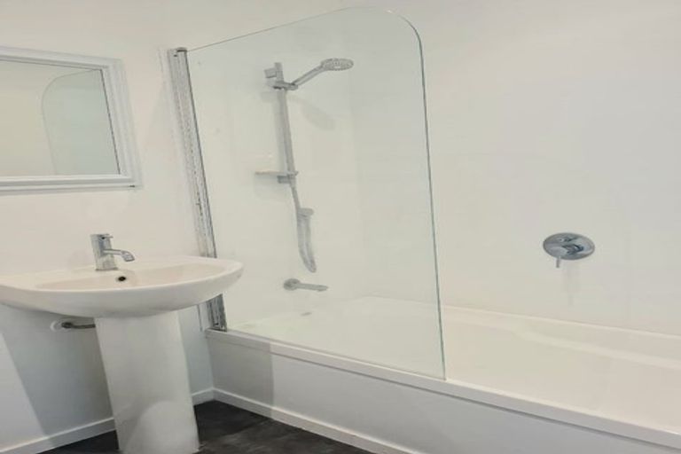 Photo of property in 24 Morere Street, Titahi Bay, Porirua, 5022