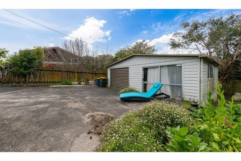 Photo of property in 55a Tirimoana Road, Te Atatu South, Auckland, 0602