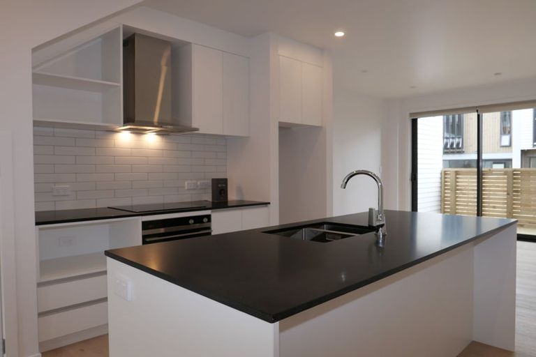 Photo of property in 10 Kamahi Place, Paraparaumu, 5032