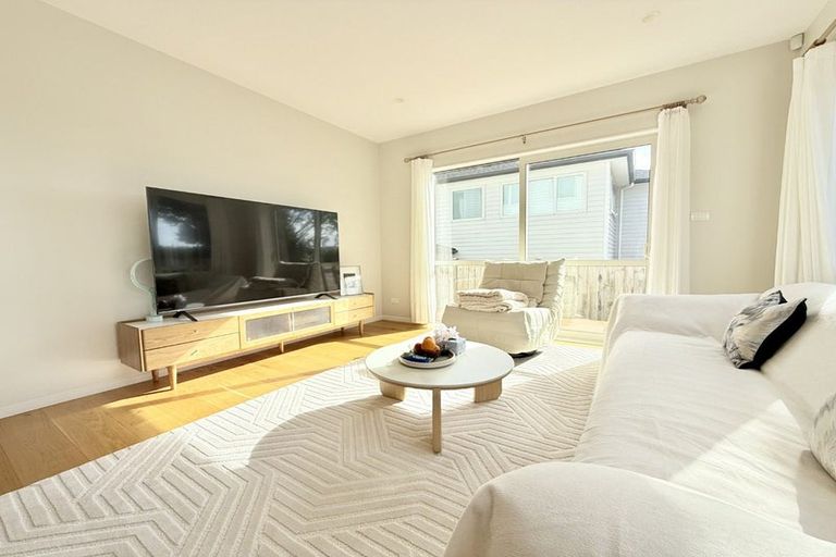 Photo of property in 23a Manuwai Road, Torbay, Auckland, 0630