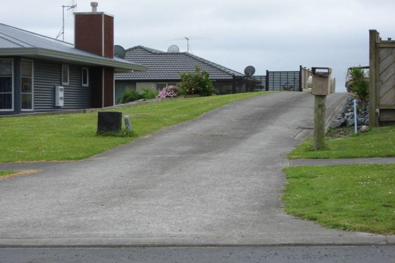 Photo of property in 2 John Sinclair Avenue, Wellsford, 0900