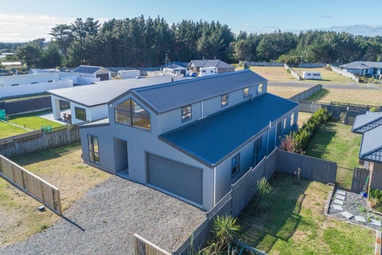 Photo of property in 35 Barling Street, Himatangi Beach, Foxton, 4891