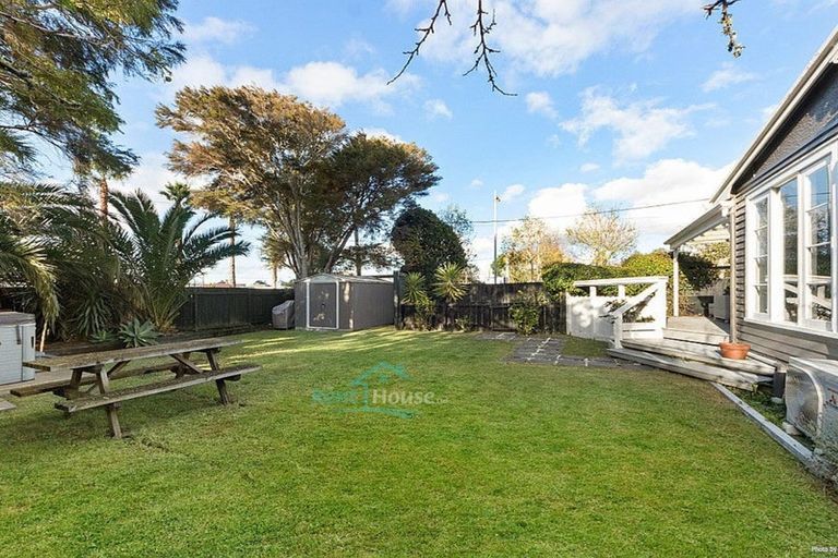 Photo of property in 78 Swanson Road, Henderson, Auckland, 0610