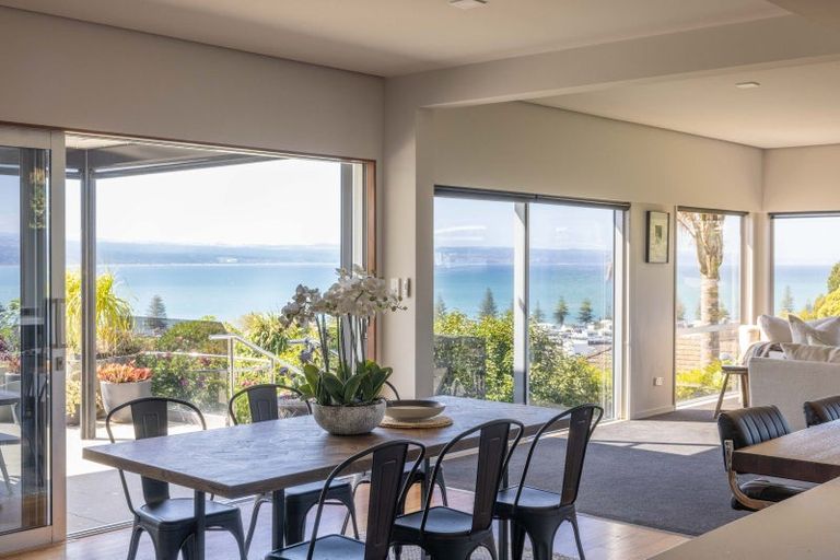 Photo of property in 12 George Street, Hospital Hill, Napier, 4110