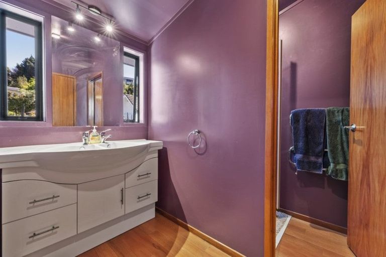 Photo of property in 201 Chelsea View Drive, Chatswood, Auckland, 0626