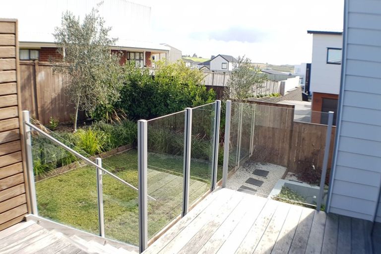 Photo of property in 84 Caldera Drive, Long Bay, Auckland, 0630