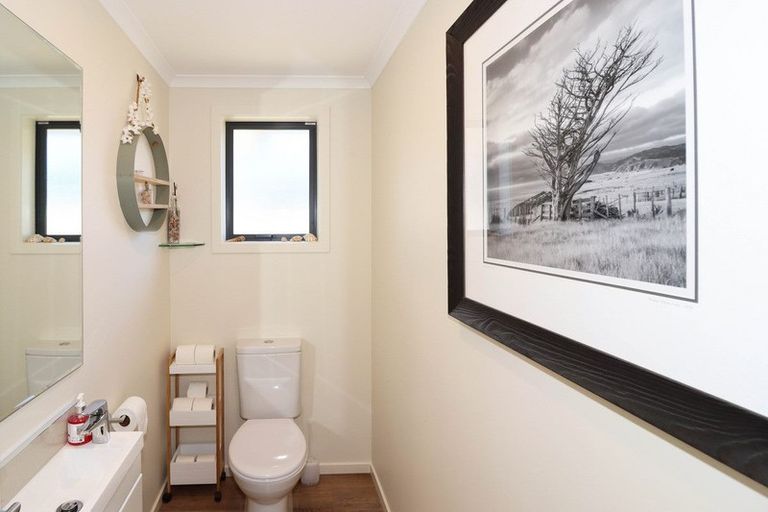 Photo of property in 3 Hereford Drive, Carterton, 5713