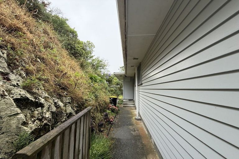 Photo of property in 13 Jane Grove, Paparangi, Wellington, 6037