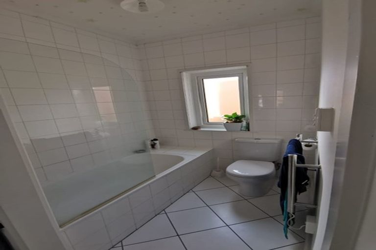 Photo of property in 6 Barton Terrace, Thorndon, Wellington, 6011