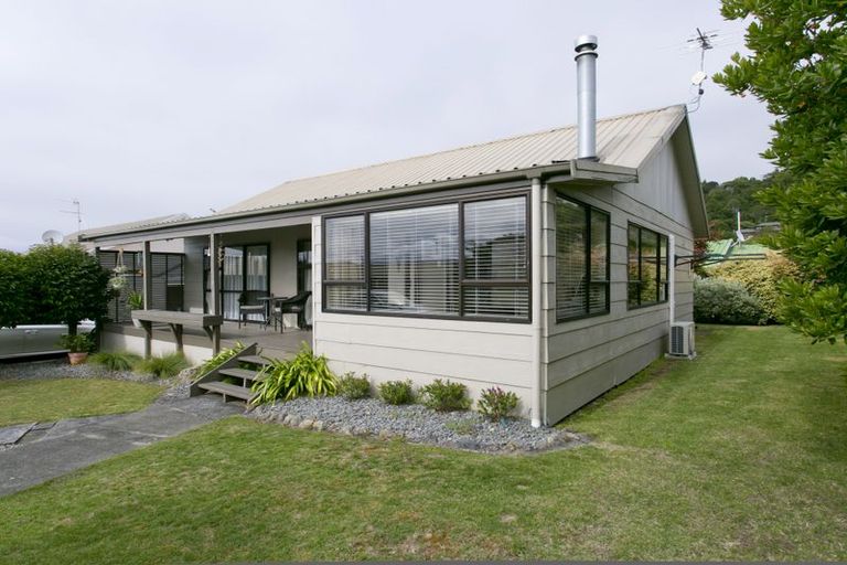 Photo of property in 3b Dorothy Drive, Acacia Bay, Taupo, 3330