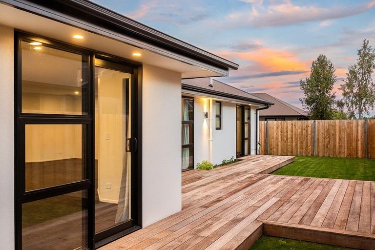 Photo of property in 105 Kippenberger Avenue, Rangiora, 7400