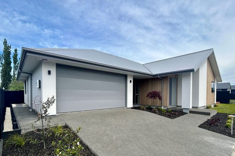 Photo of property in 12 Elsie Lange Way, Casebrook, Christchurch, 8051