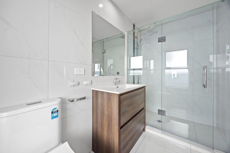 Photo of property in 16 Lime Hill Rise, Flat Bush, Auckland, 2019