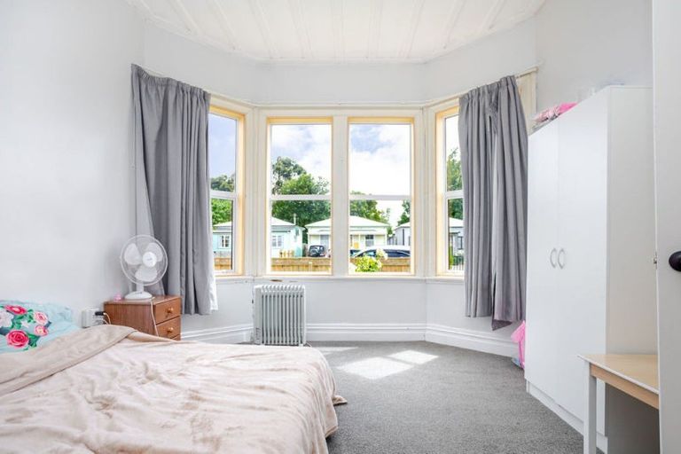 Photo of property in 15 Cole Street, Dannevirke, 4930