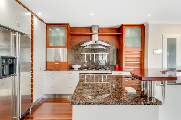 Photo of property in 49 Westerham Drive, Dannemora, Auckland, 2016