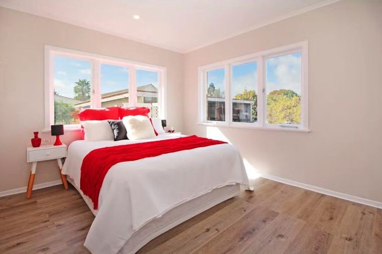 Photo of property in 1/19 Russell Road, Manurewa, Auckland, 2102