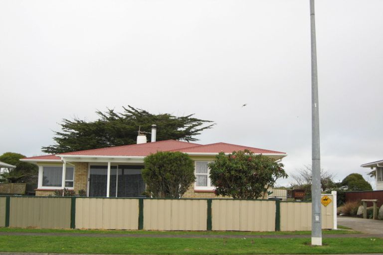 Photo of property in 137 Cracroft Street, Waitara, 4320