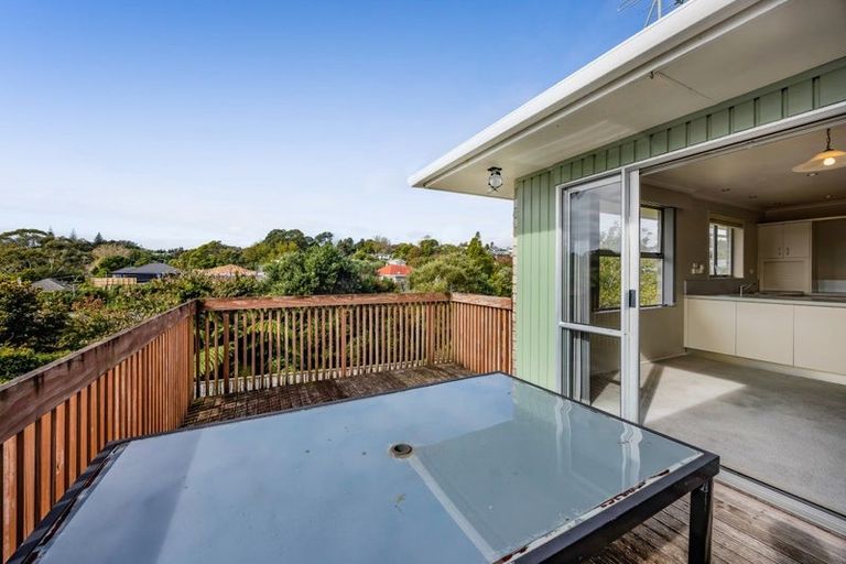 Photo of property in 17 Frankley Road, Westown, New Plymouth, 4310