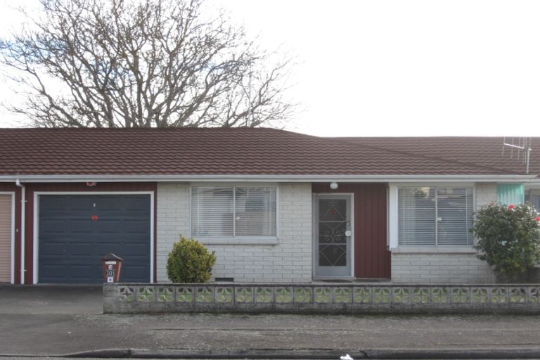 Photo of property in 3/301 Southland Road, Hastings, 4122