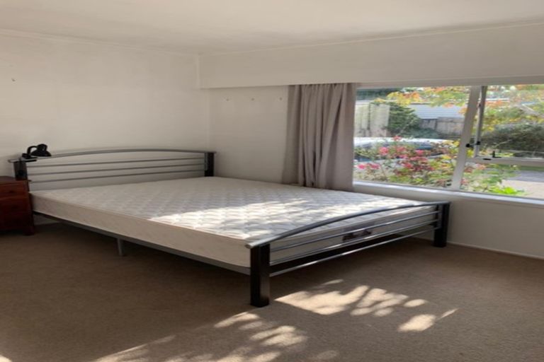 Photo of property in 1/37 Eversleigh Road, Belmont, Auckland, 0622