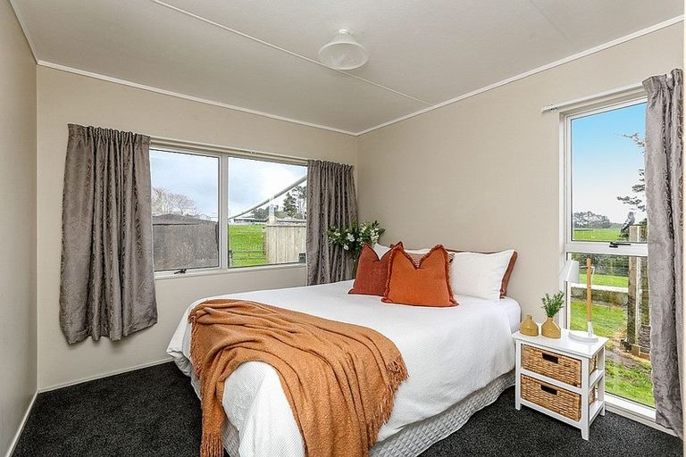 Photo of property in 1080 Mangorei Road, Mangorei, New Plymouth, 4371