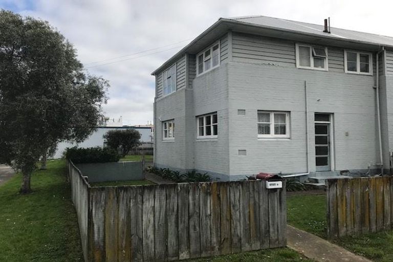 Photo of property in 3 Cressy Street, Waterloo, Lower Hutt, 5011