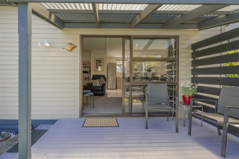 Photo of property in 2 Ridge Road, Tairua, 3508