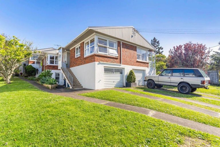 Photo of property in 1/11 Onepoto Road, Hauraki, Auckland, 0622