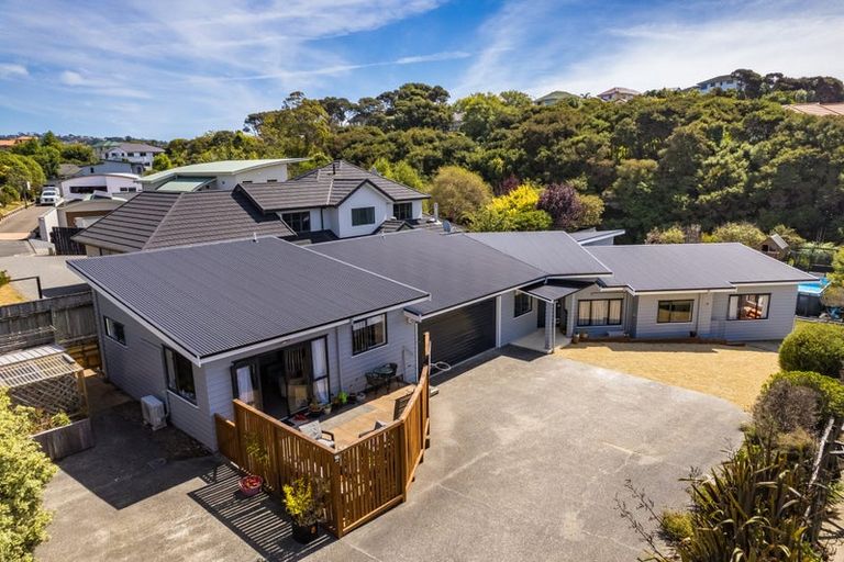 Photo of property in 26 Navigation Drive, Whitby, Porirua, 5024