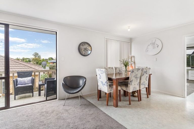 Photo of property in 2/114 Kervil Avenue, Te Atatu Peninsula, Auckland, 0610